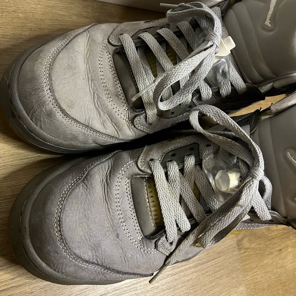 Jordan Wolf Grey 5 Sneakers - 2011 Release - Men’s Size 8- Pre-Owned - Picture 7 of 15